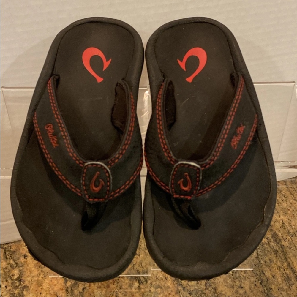 Olukai Ohana K Flip Flop Sandals Youth Size 9/10 Thong Sandals Black Red EUC